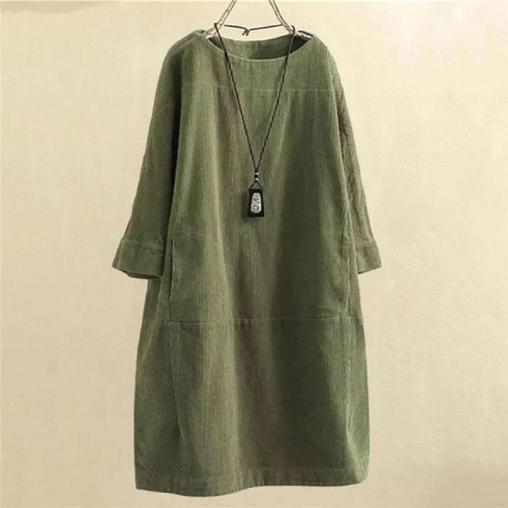 Abito casual oversize da donna, maniche lunghe, design confortevole e moderno per un look quotidiano.