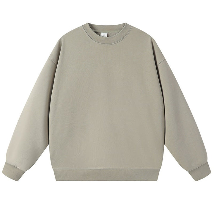 Dettaglio dello scollo della felpa donna oversize, girocollo classico e comodo per ogni occasione.