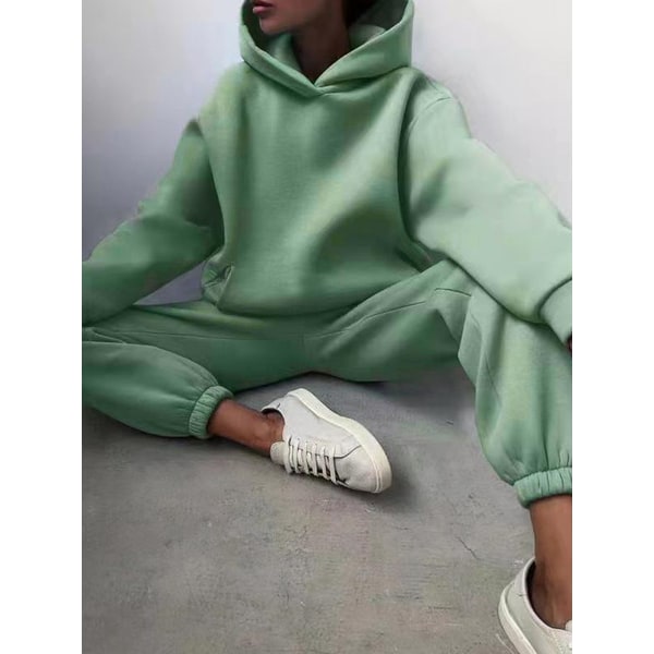 Tuta donna oversize, completo hoodie e jogger per un look casual, alla moda e incredibilmente comodo.