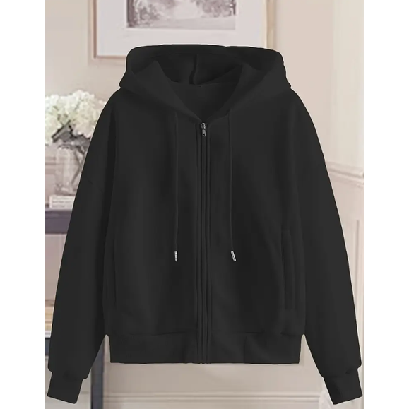 Outfit casual: felpa donna oversize con zip e cappuccio, un capo essenziale per il tuo abbigliamento.