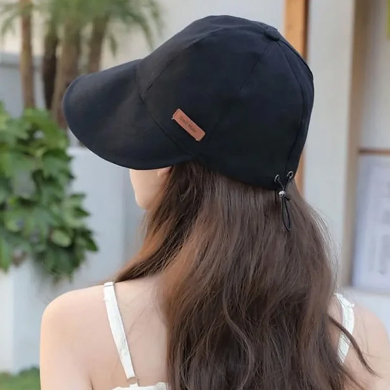 Cappello donna pieghevole con tesa larga, regolabile e comodo per spiaggia e giardino.