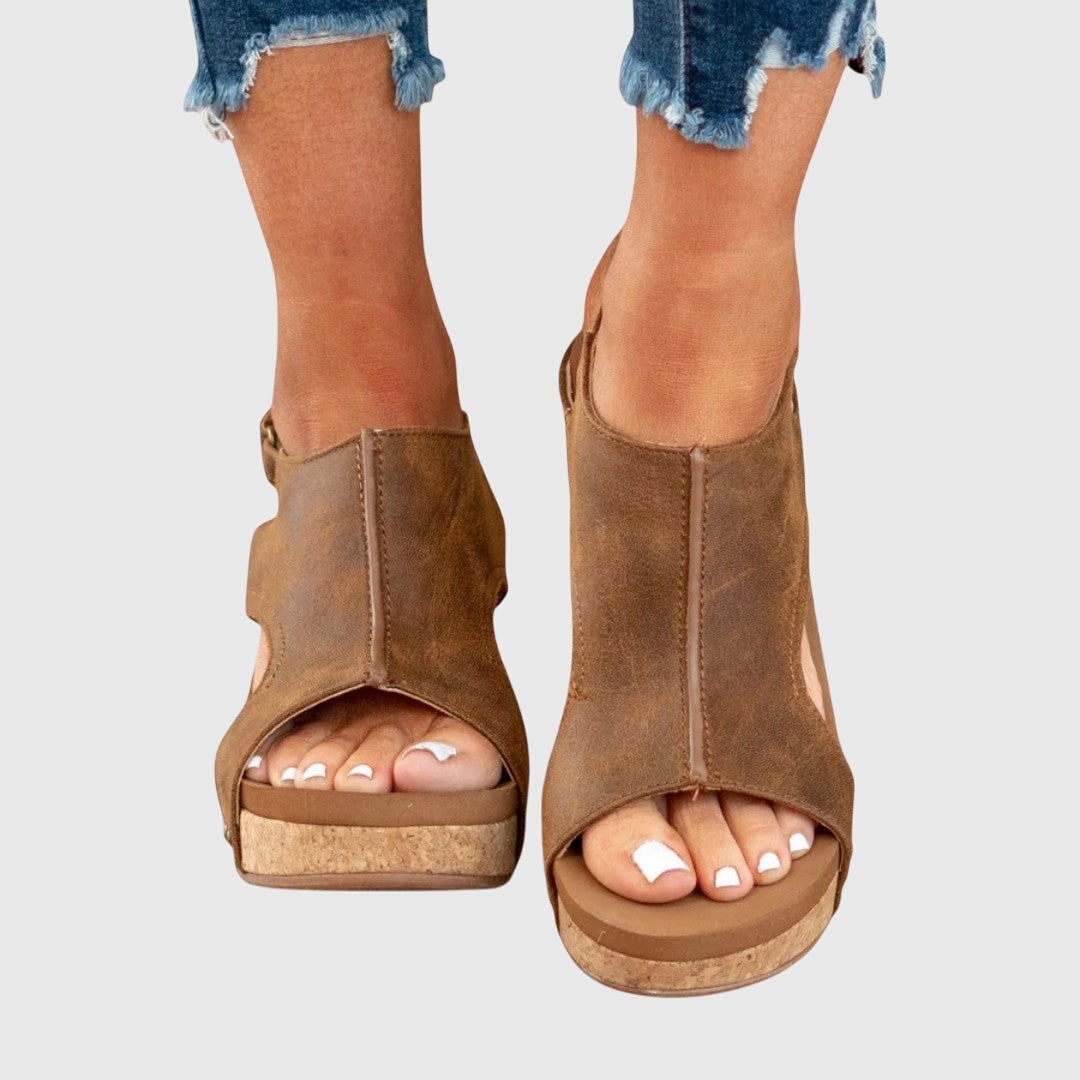 Sandali donna estivi con zeppa, suola ammortizzata per massimo comfort, ideali per lunghe passeggiate.