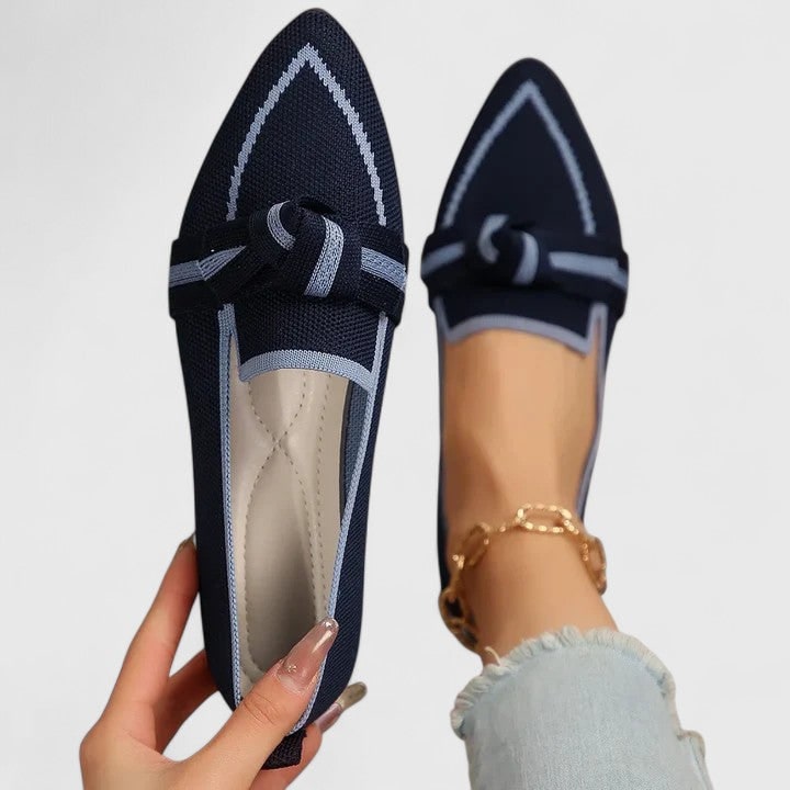 Ballerine slip-on da donna eleganti con nodo, punta affusolata. Ideali per ufficio, look chic e comfort.