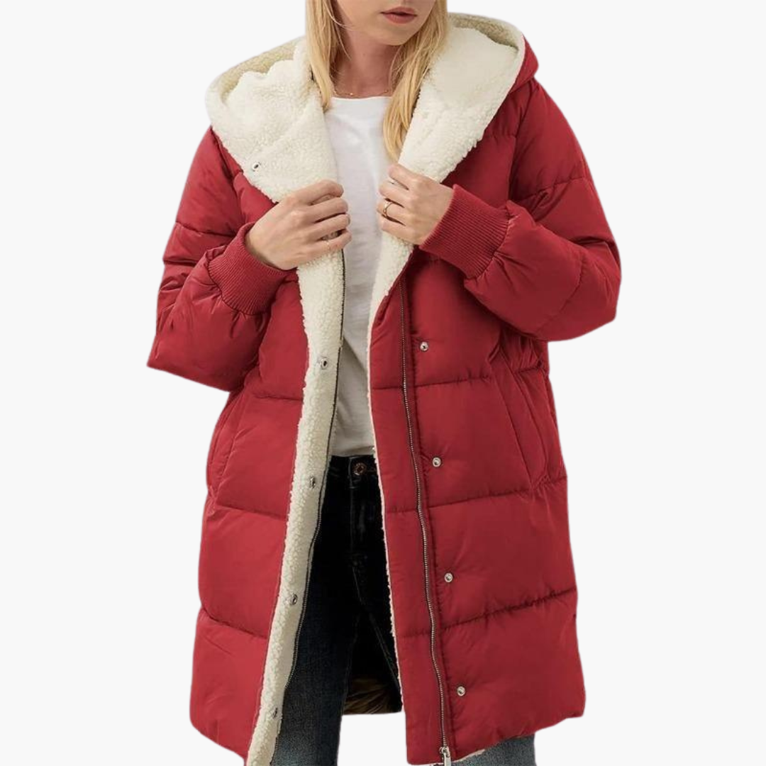 Giacca piumino donna con cappuccio, trapuntatura classica per un look raffinato. Calore garantito.