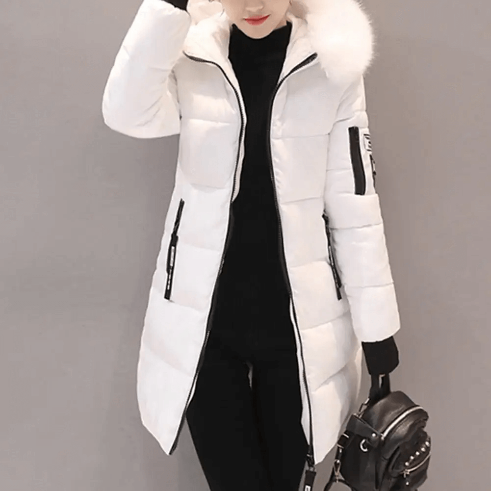Giacca donna invernale trapuntata a mezza lunghezza con cappuccio, calda ed elegante.