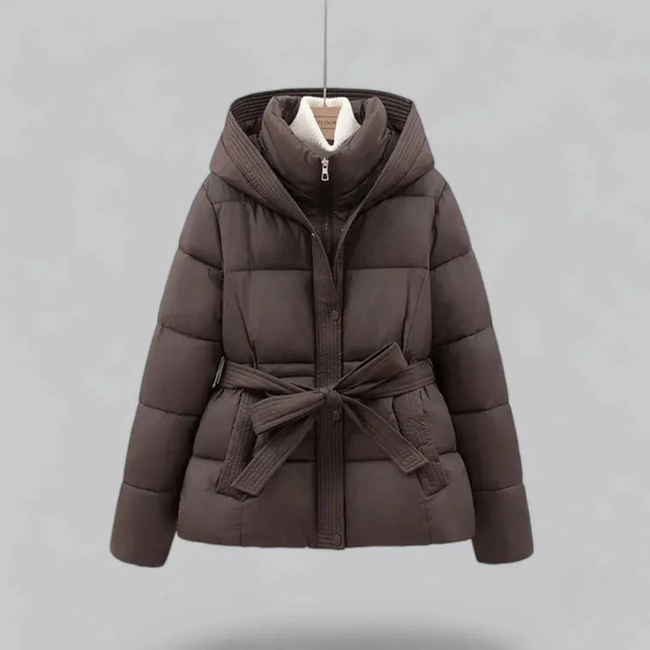 Piumino donna trapuntato bomber con cappuccio e cintura, giacca calda e alla moda per l'inverno.