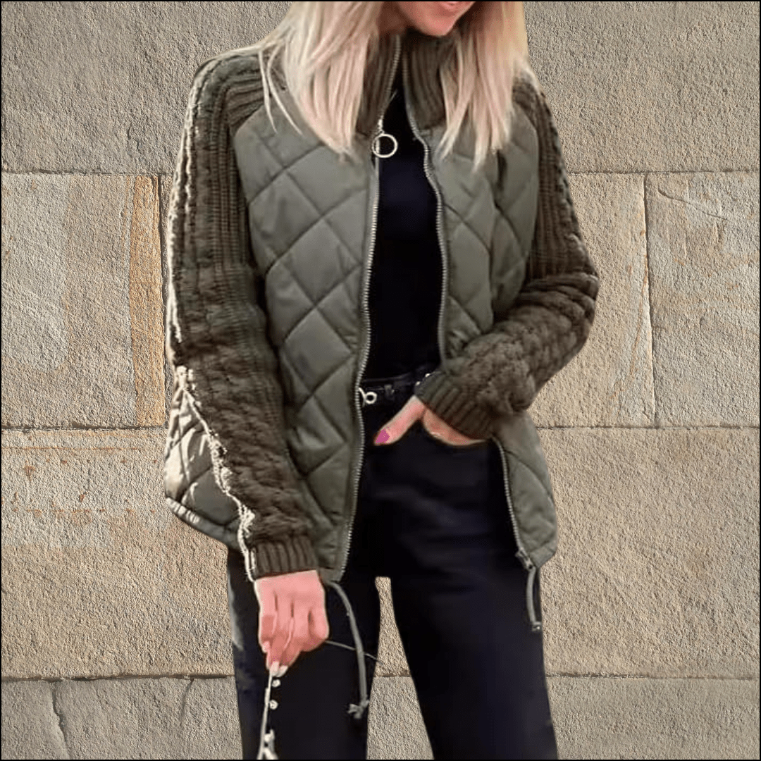Giacca donna trapuntata versatile con maglia, adatta per look casual di giorno o elegante outerwear autunnale.