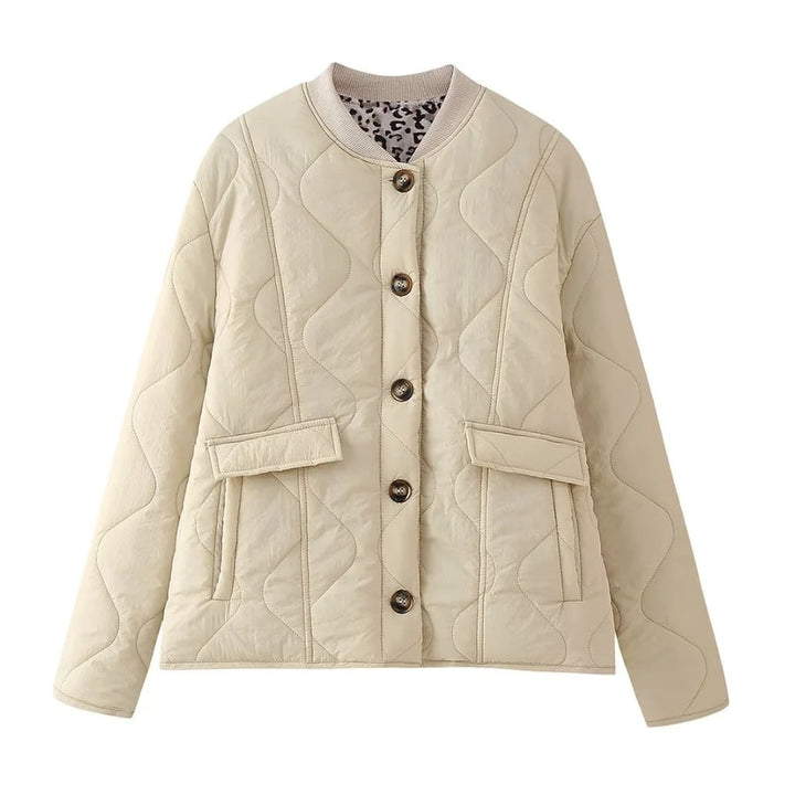 Giacca trapuntata oversize da donna con fodera leopardata, perfetta per autunno/inverno, stile casual e comfort.