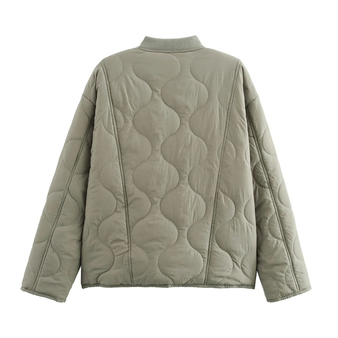 Giacca donna trapuntata oversize, perfetta capospalla autunno/inverno. Fodera leopardata aggiunge un tocco di stile.