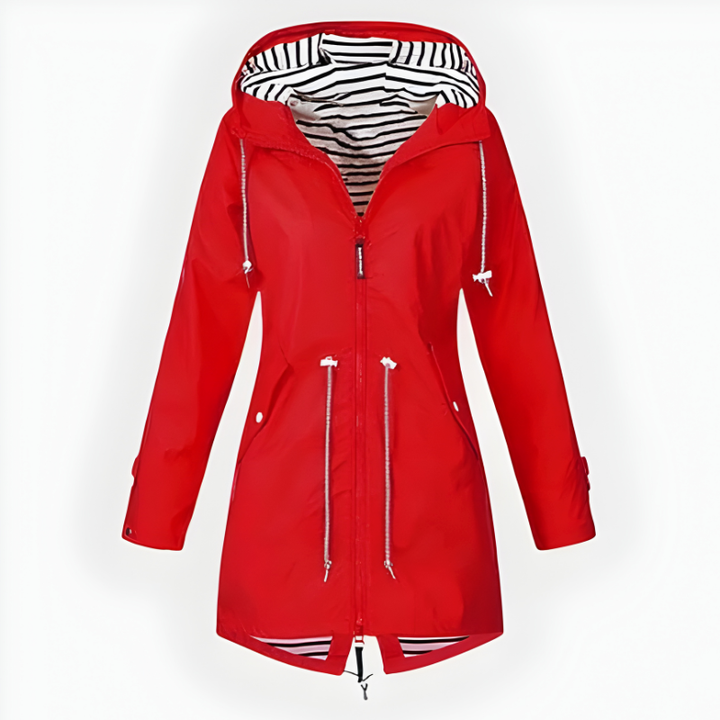 Donna indossa giacca a vento impermeabile con cappuccio e vita regolabile. Perfetta per outerwear alla moda.