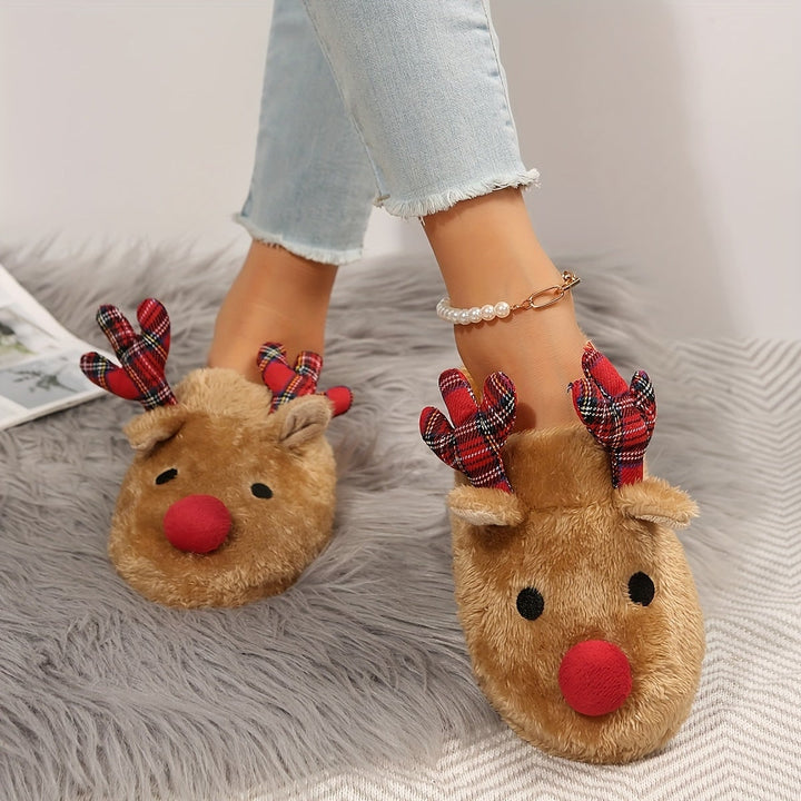 Regalo perfetto: pantofole donna renna slip-on, calde e di moda per un look festivo a casa in inverno.