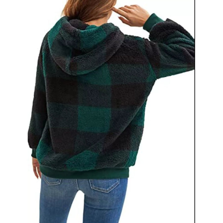Pullover felpa donna scozzese a mezza zip, tasca a canguro, look casual-chic.
