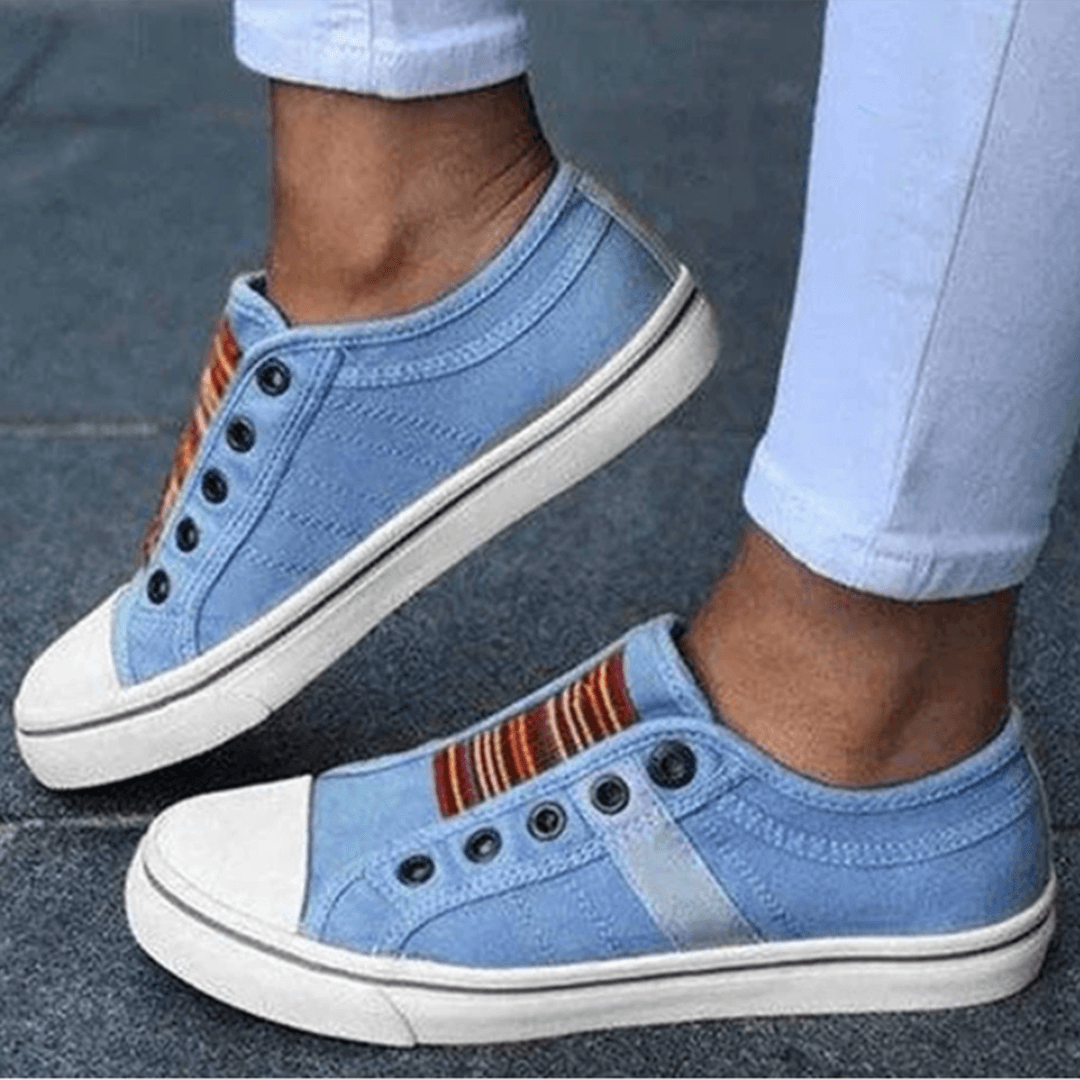Sneakers slip-on donna comode, senza lacci. Calzature casual versatili per moda donna e passeggio.