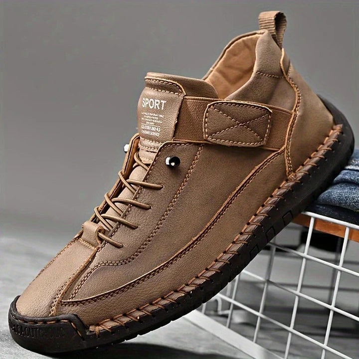 Sneakers donna slip-on facili da indossare, con ammortizzazione e collo imbottito per il relax quotidiano.