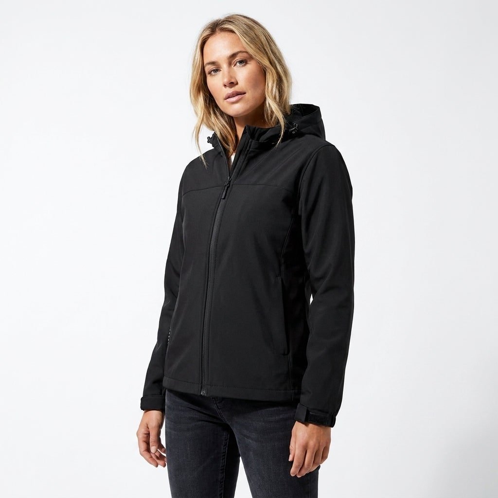 Giacca softshell donna antipioggia primavera/autunno con cappuccio e tasche zip. Ideale per outdoor.