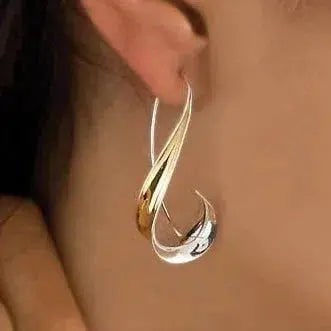 Orecchini pendenti ritorti bicolore da donna in argento e oro, gioielli eleganti.