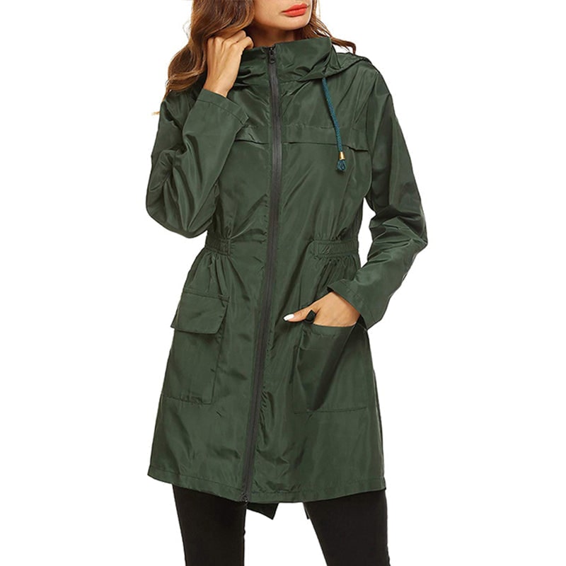Cappotto leggero donna pieghevole, con vita regolabile. Perfetto impermeabile per viaggi e moda.