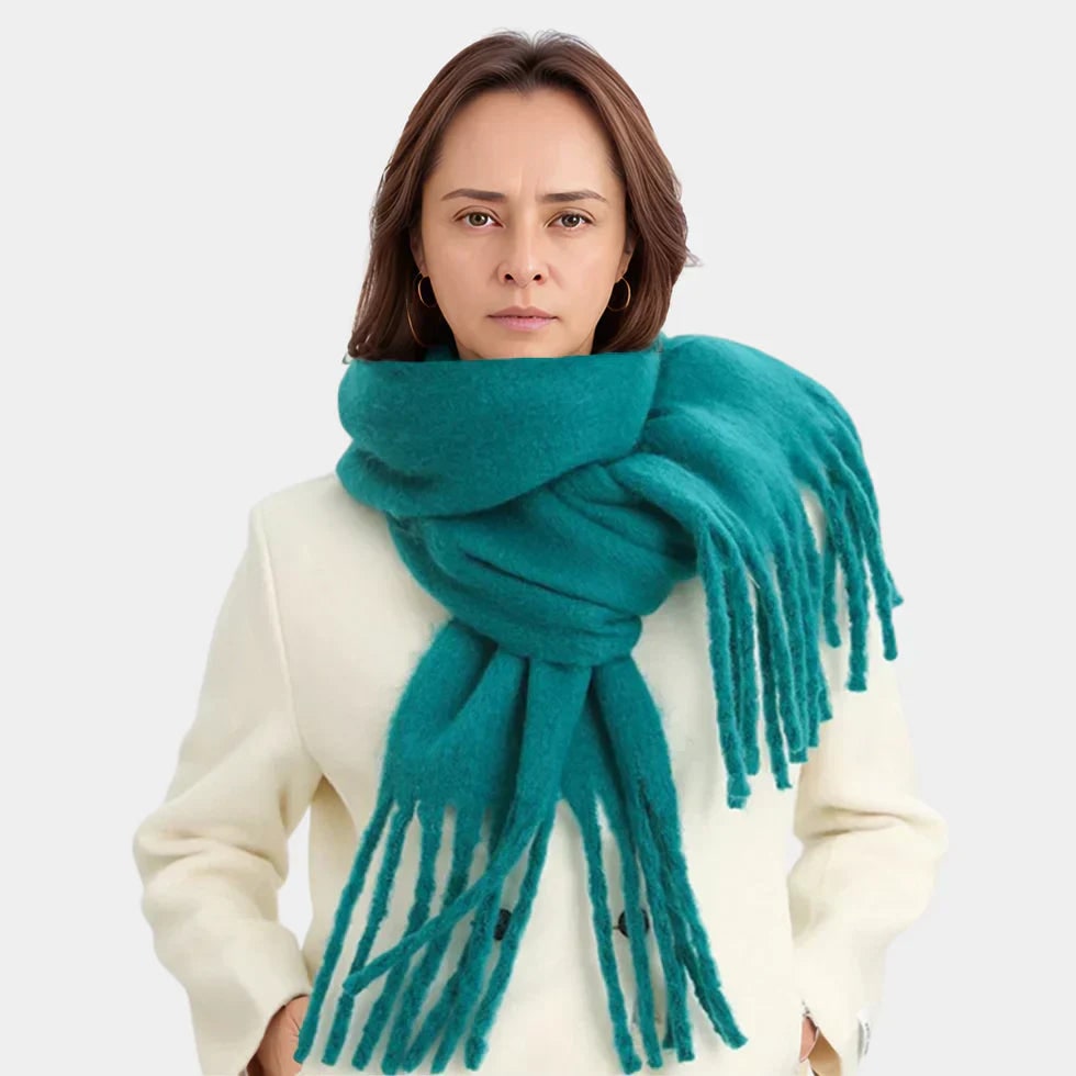 Sciarpa da donna in maglia calda oversize, con nappe decorative e frange, ideale per l'inverno e outfit alla moda.