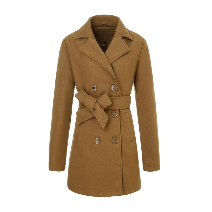 Cappotto donna invernale doppiopetto, elegante capospalla con revers e cintura in vita. Stile moda autunno inverno.