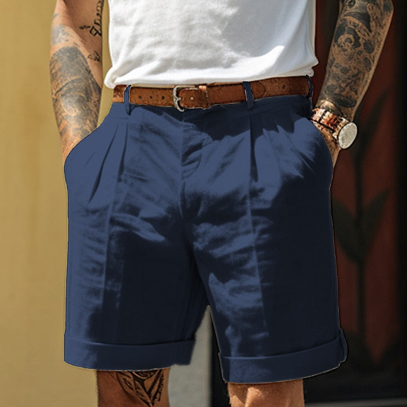 Pantaloncini da spiaggia in lino per uomo. Abbigliamento estivo fresco e comodo, con un tocco di eleganza.