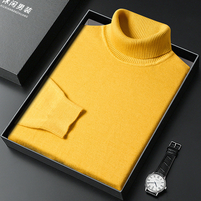 Maglione uomo a collo alto grigio, caldo e confortevole, perfetto per la moda maschile invernale.