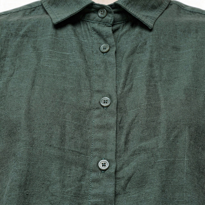 Camicetta oversize donna, maniche lunghe, stile casual elegante, perfetta per ogni occasione.